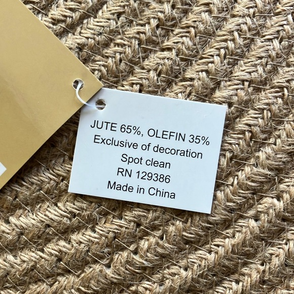 Elegant Cream Woven Placemat set of two - Picture 3 of 4